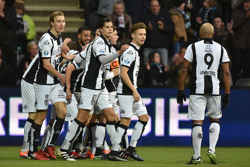 foto tim sepakbola Heracles