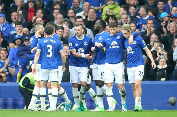 foto tim sepakbola EVERTON