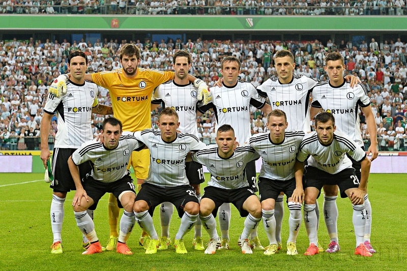legia-warszawa-team-footbal