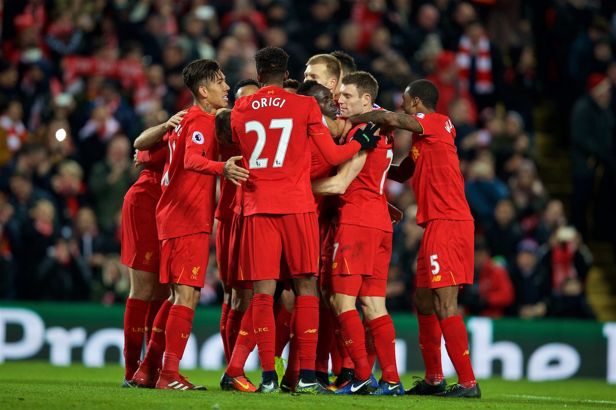 LIVERPOOL Team Football 2017