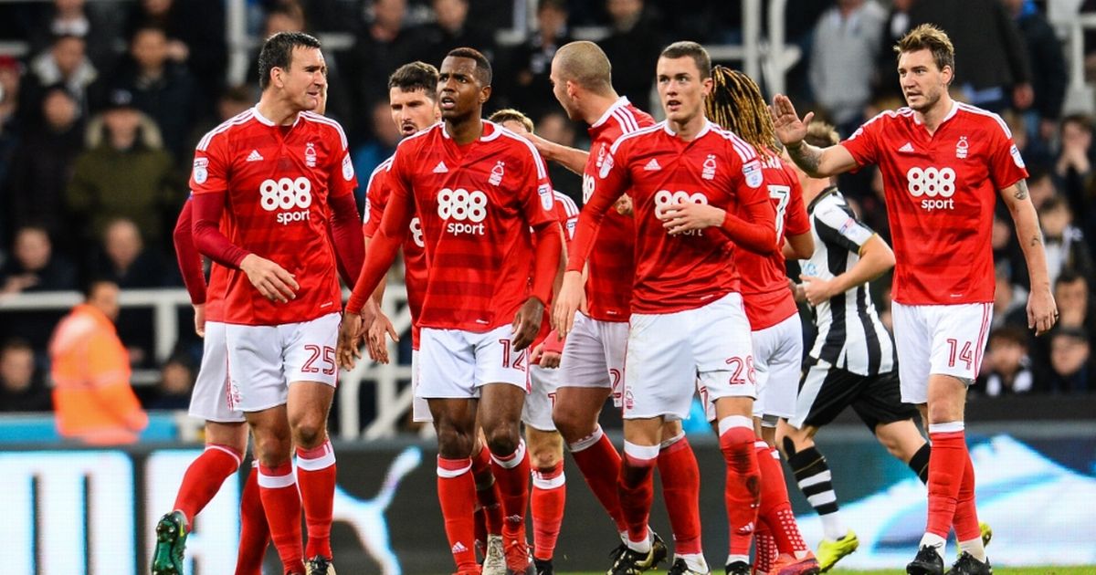 NOTTINGHAM FOREST FOOTBALL TEAM