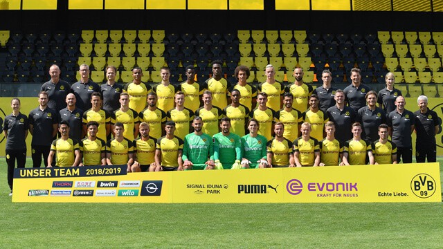 BORUSSIA DORTMUND football team 2019 jpg
